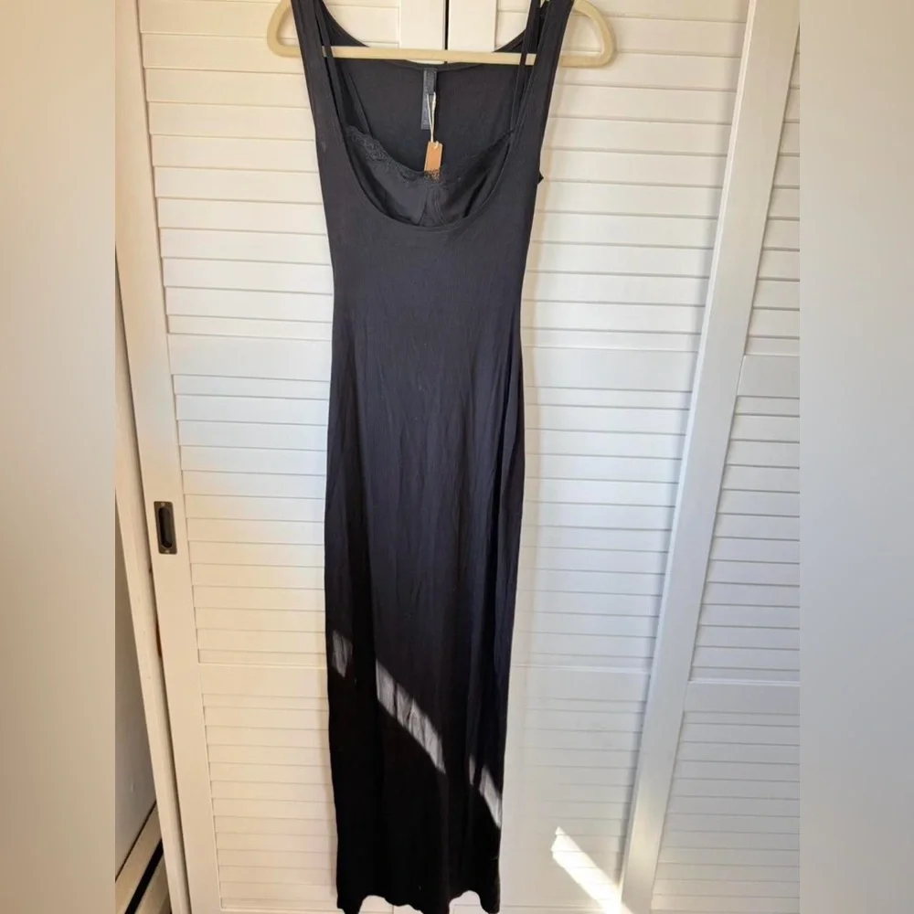 SKIMS RARE! Soft Lounge Long Lace Tank Dress with Bralette - Picture 4 of 11